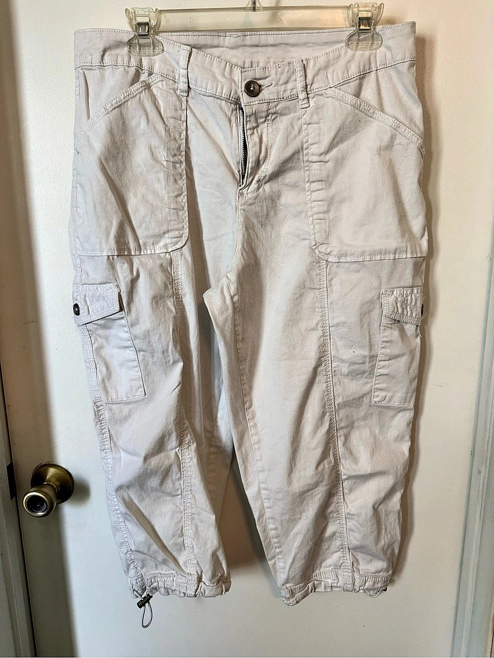 Time and Tru White Cargo Capri Pants Size 14 Utility Drawstring Hem